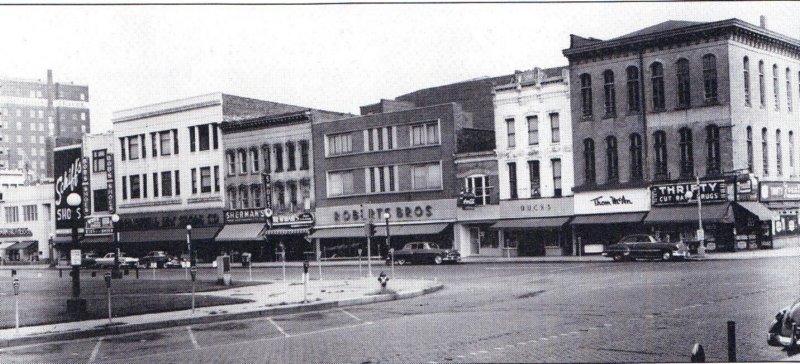 northsideofdowntownsquare1955.jpg