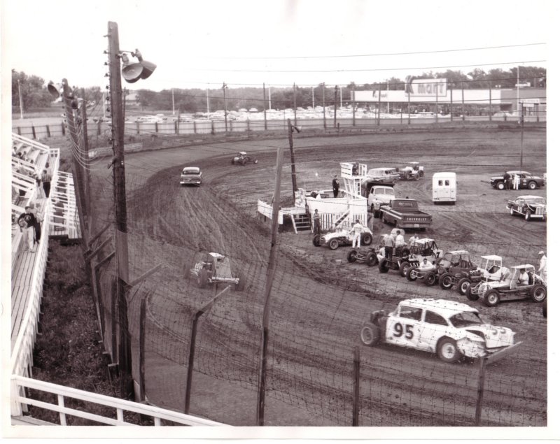 shaheensspeedway60s.jpg